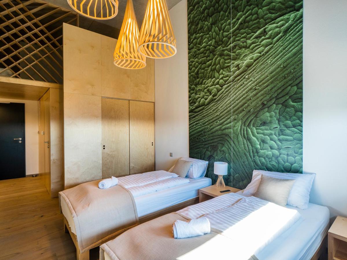Hotel Vinarstvo Predium Vráble Extérieur photo